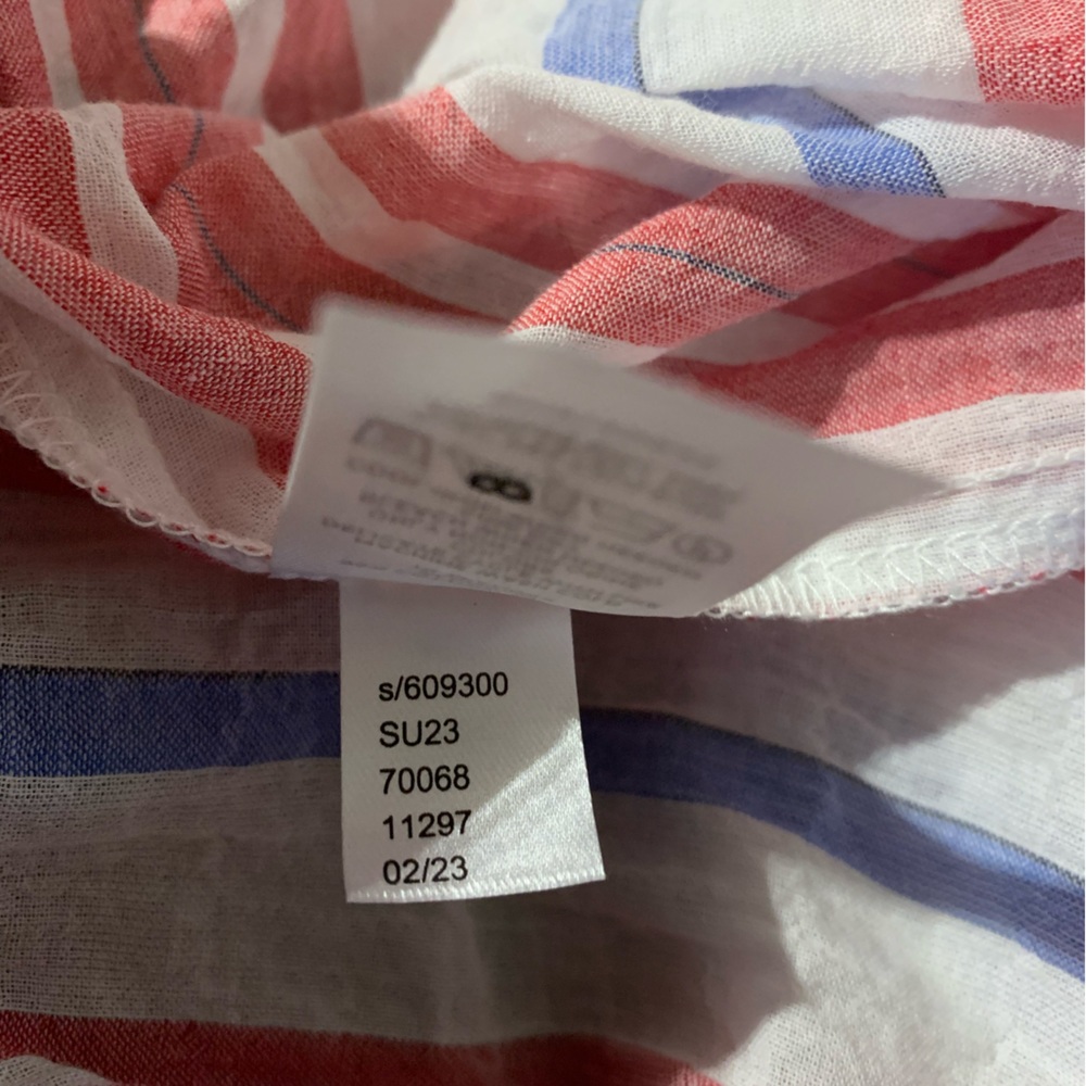 LOFT red white and blue Gauzy button down top - Picture 7 of 9